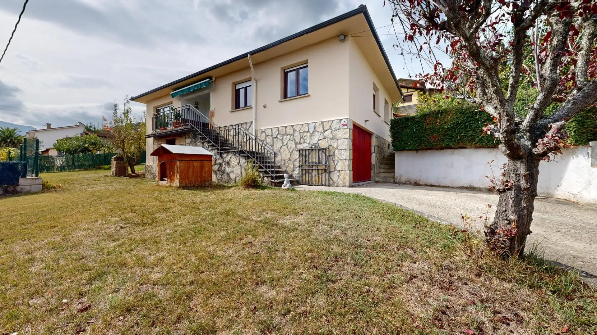 Chalet con piscina en venta en Calle Mirador de Entrambasaguas, imagen 5