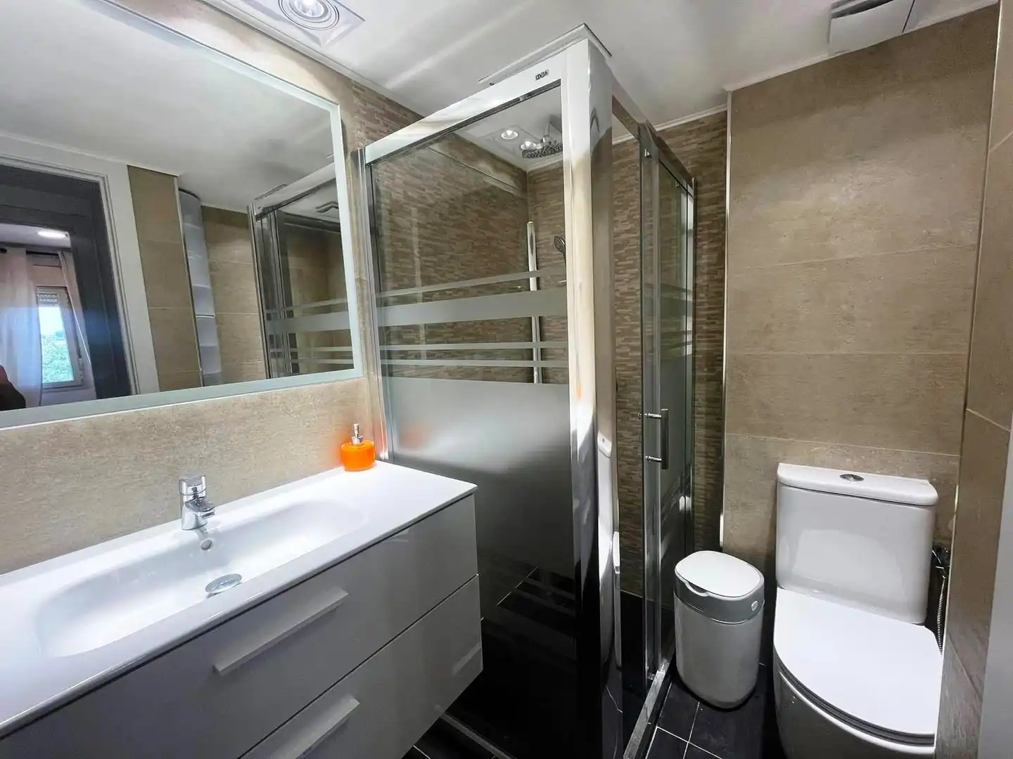 Baño de Piso en venta en Villaverde