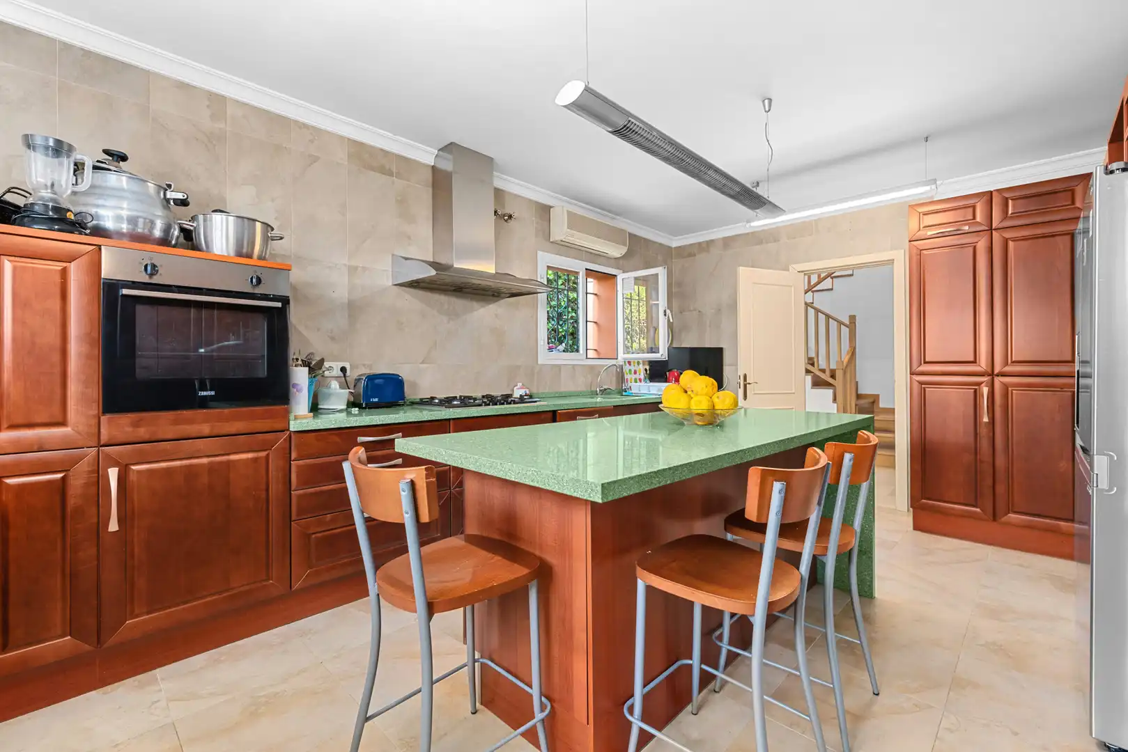 Casa con terraza en venta en San Pedro de Alcántara, imagen 3