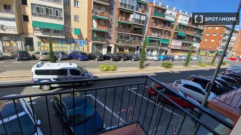 Vista exterior de Pis de lloguer en Madrid amb Aire condicionat, Calefacció i Moblat