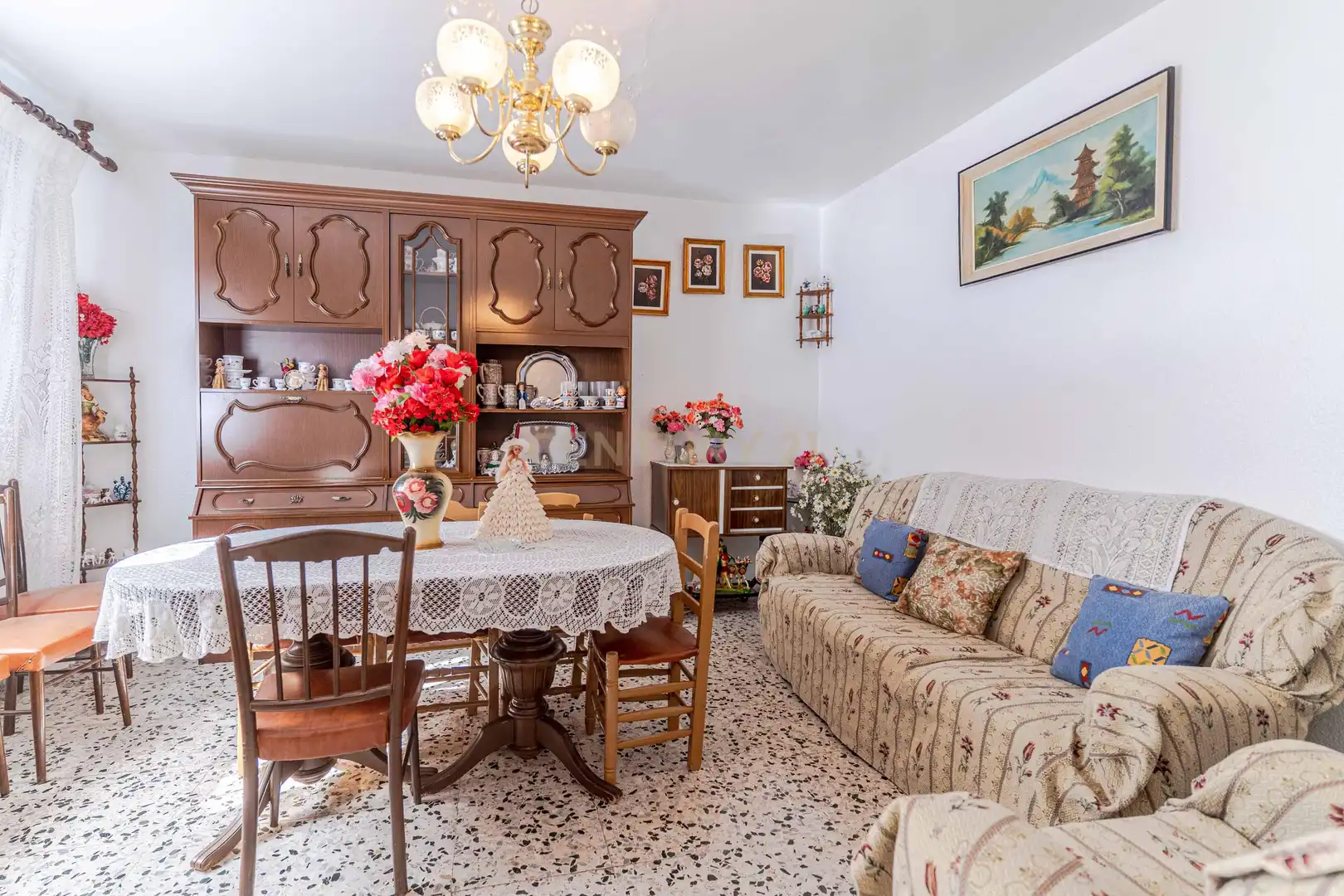 Sala de estar de Casa adosada en venta en Albuñol con Trastero, Microondas y Balcón