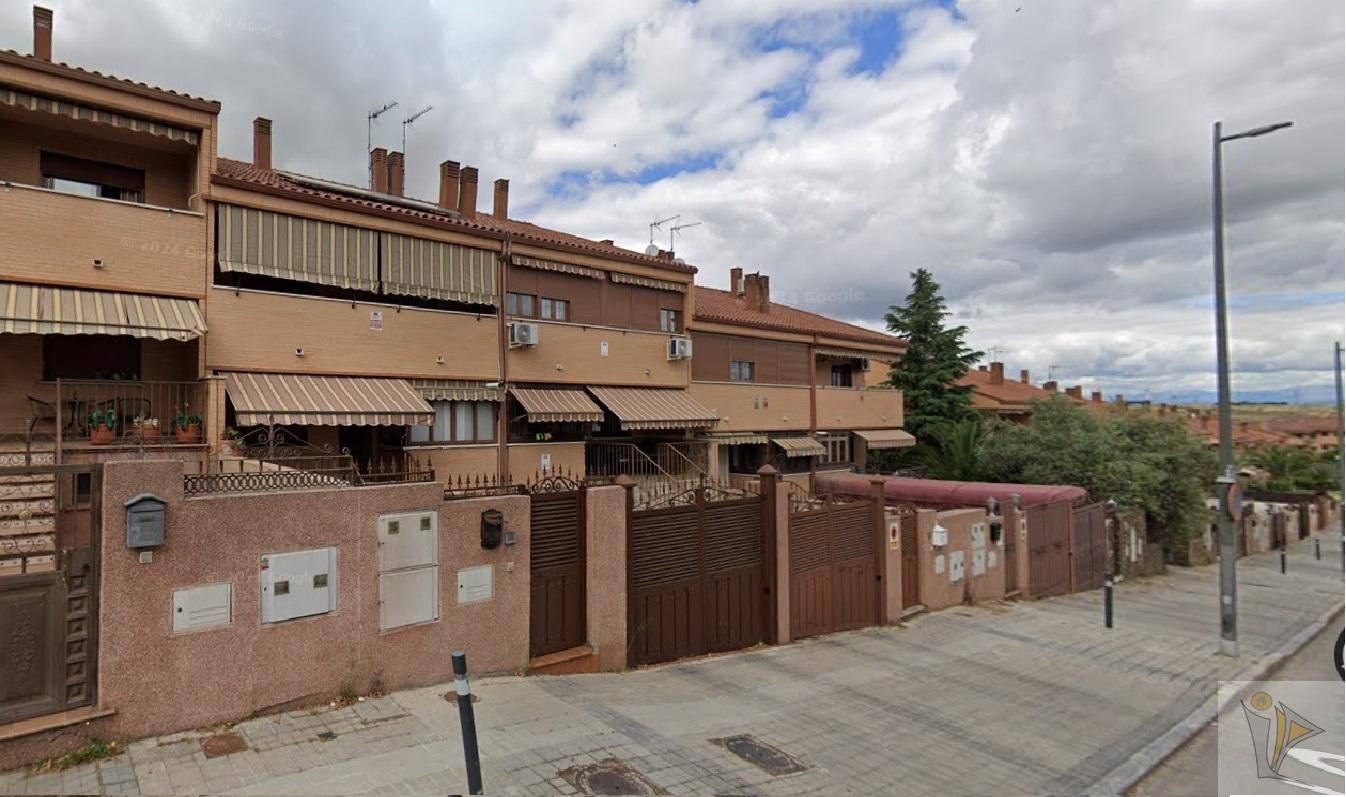 Vista exterior de Casa o xalet en venda en Móstoles