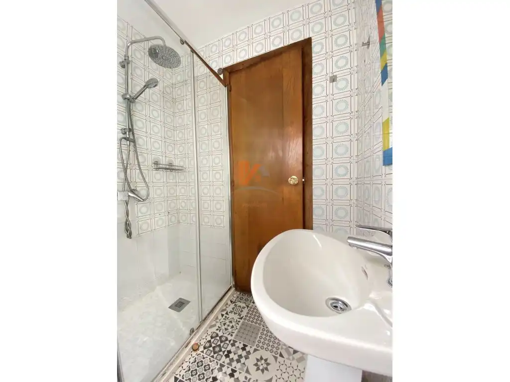 Bany de Apartament de lloguer en Santiago de Compostela  amb Terrassa i Moblat