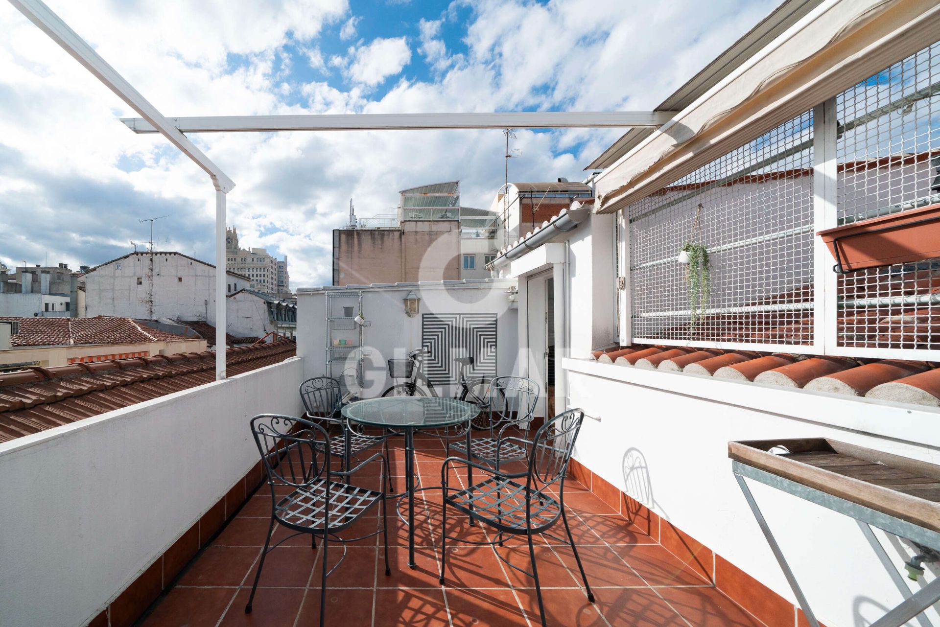 Terrace of Attic for sale in  Madrid Capital  with Heating, Terrace and Furnished