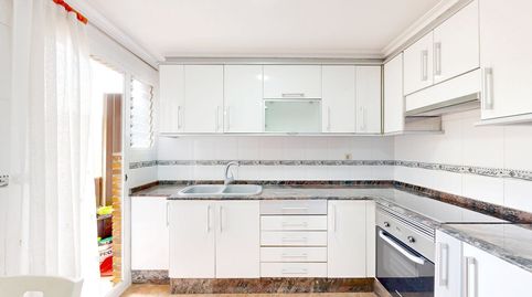 Foto 3 de Piso en venta en Zona Avenida al Vedat, Torrent