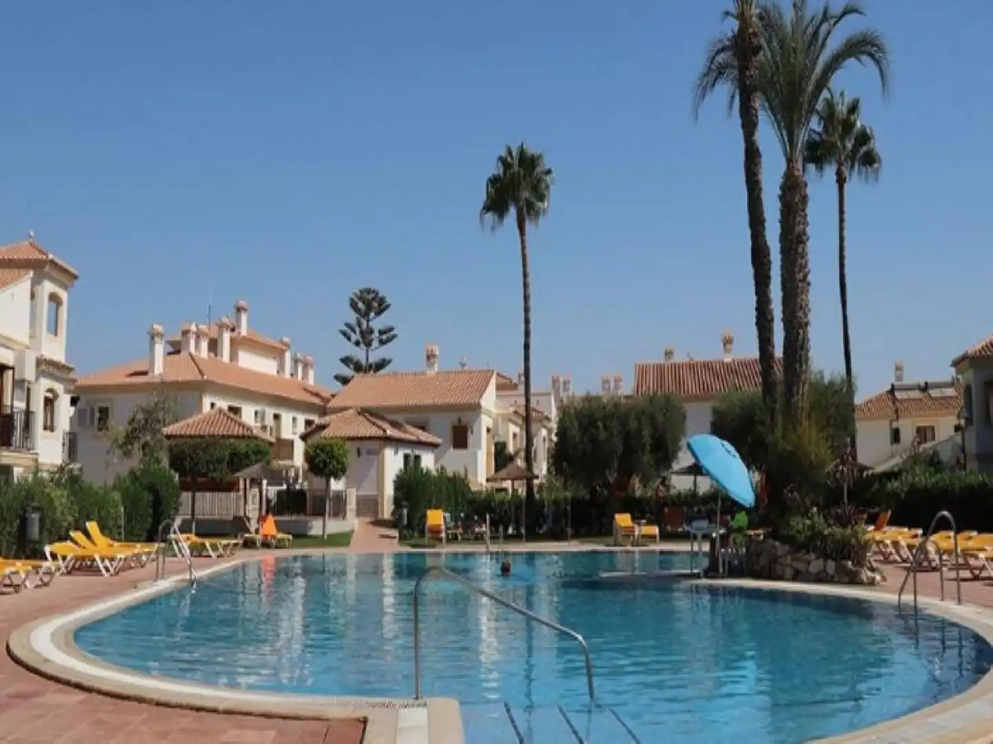 Piscina de Piso en venta en Vera con Jardín privado y Piscina comunitaria