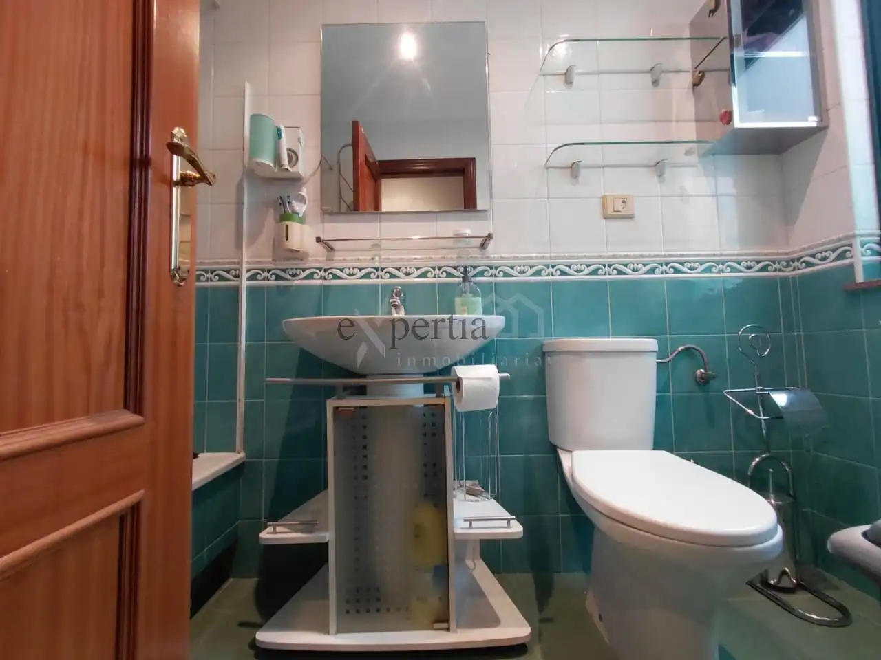 Bathroom of Flat for sale in A Pobra do Caramiñal  with Heating, Terrace and Storage room