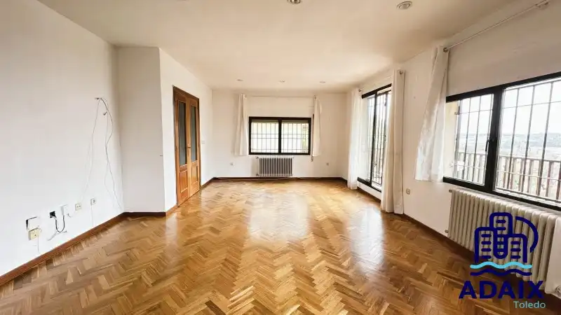 Wohnzimmer von Haus oder Chalet zum Verkauf in Bargas mit Klimaanlage, Heizung und Terrasse