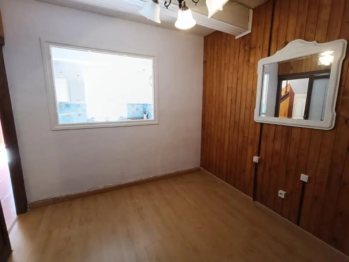 Schlafzimmer von Einfamilien-Reihenhaus zum Verkauf in Llanes mit Terrasse, Abstellraum und Möbliert
