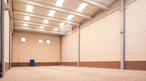 Foto 2 von Fabrikhallen zur Miete in Valls, Tarragona