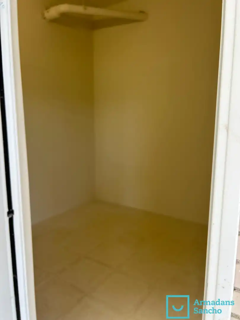 Habitación de Piso de alquiler en Plaça Europa - Port Aventura