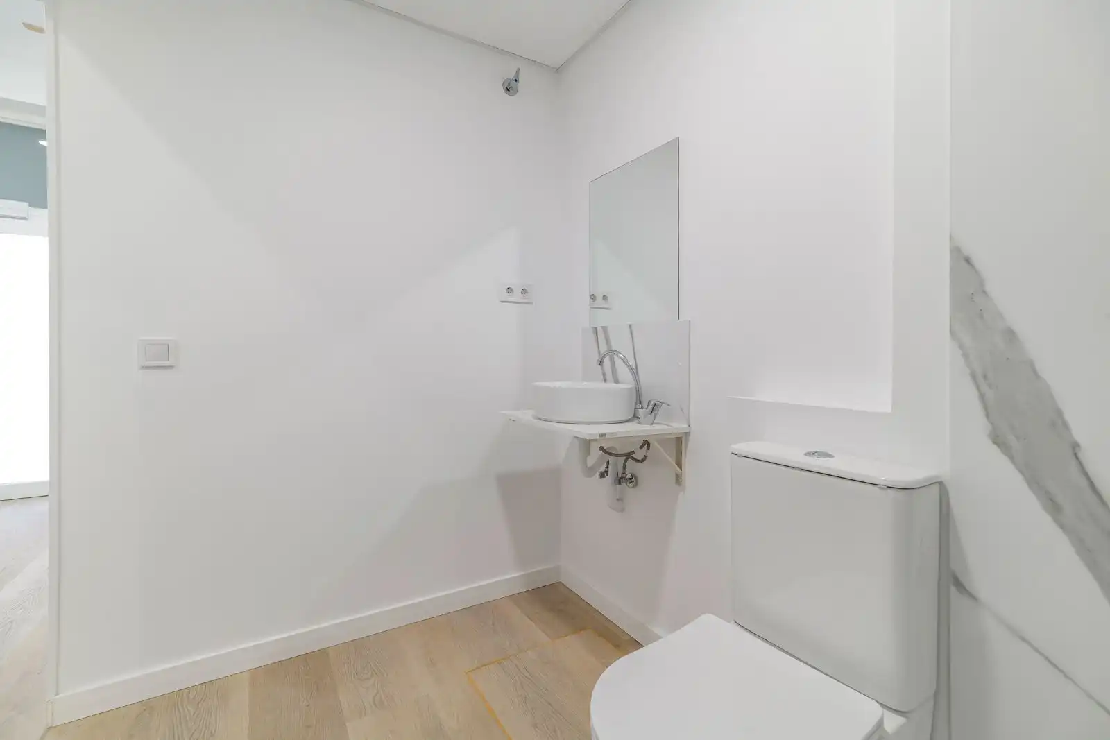Bany de Estudi en venda en Viladecans amb Parquet, Moblat i Forn
