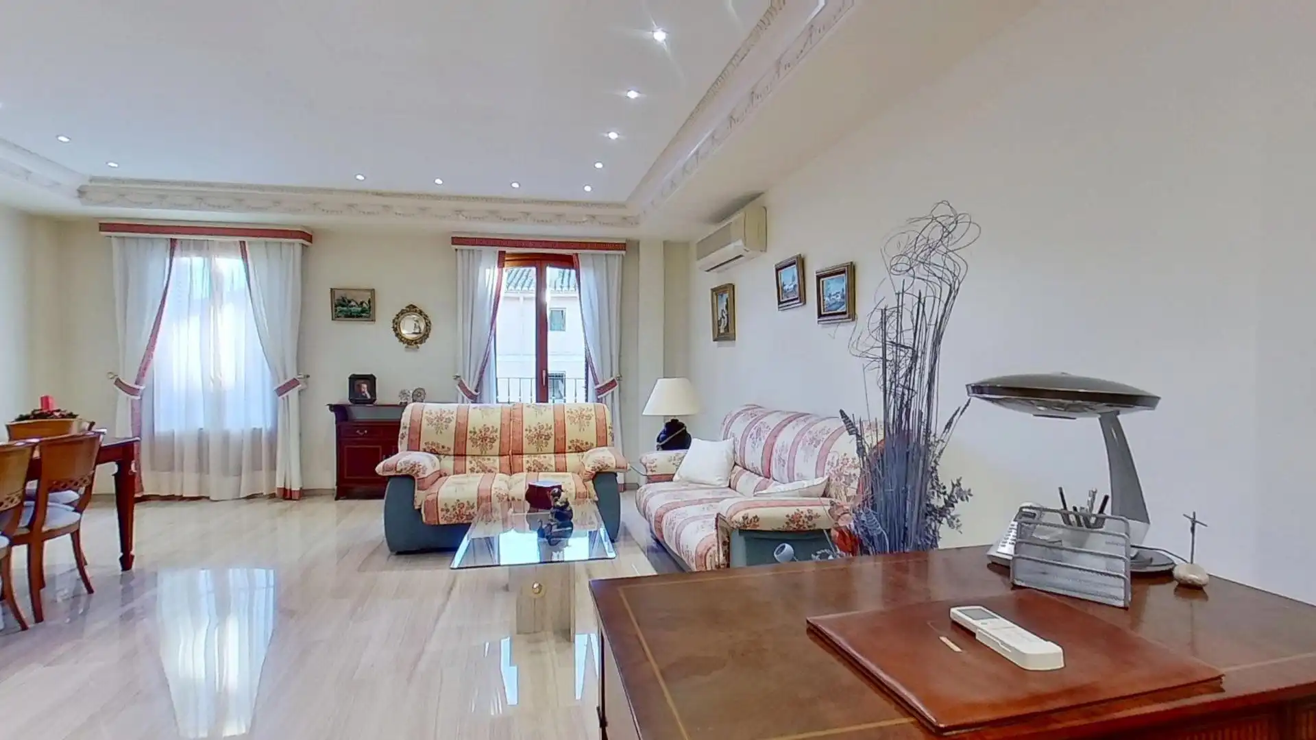 Sala d'estar de Casa adosada en venda en Alboraya