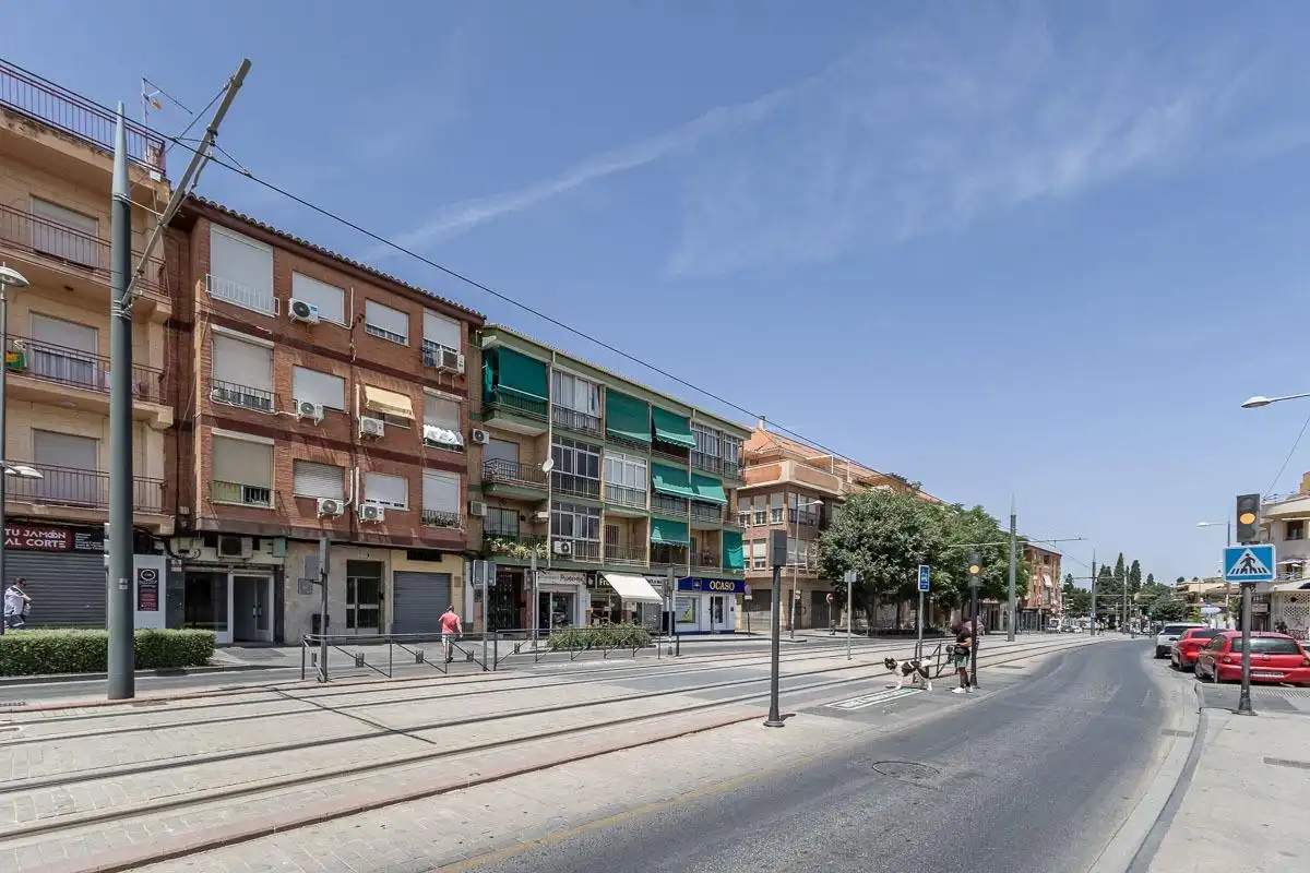 Local comercial en venda a DR.LOPEZ-CANTARERO BALLES 5