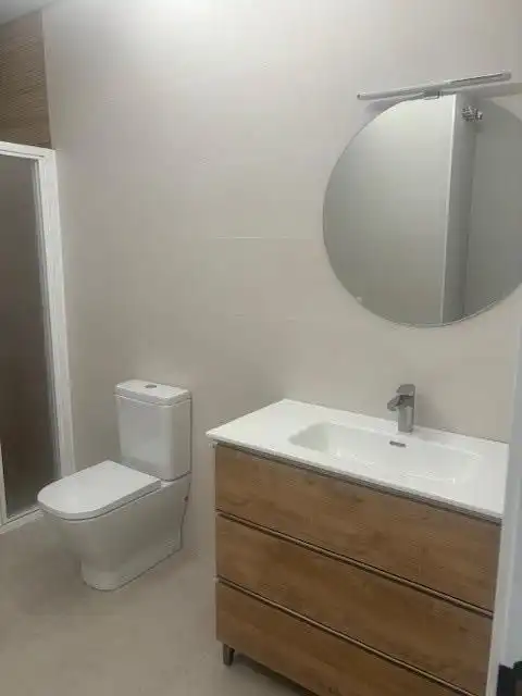 Bany de Casa o xalet de lloguer en Elche / Elx amb Aire condicionat, Traster i Moblat