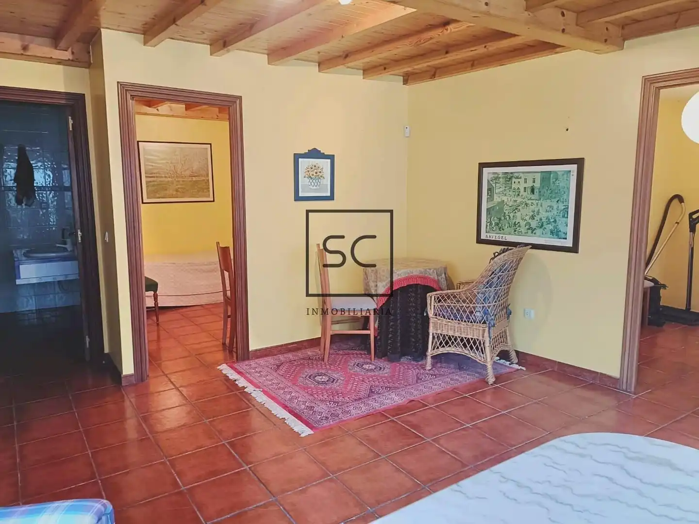 Sala d'estar de Casa o xalet en venda en Ferrol amb Calefacció, Jardí privat i Alarma