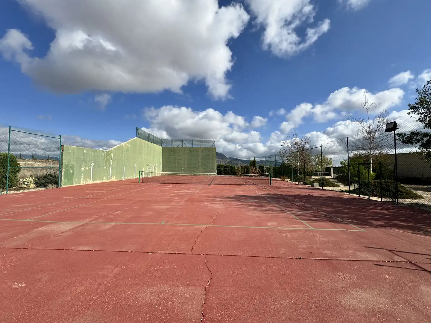 Vista exterior de Casa o xalet en venda en Caravaca de la Cruz amb Aire condicionat, Jardí privat i Traster