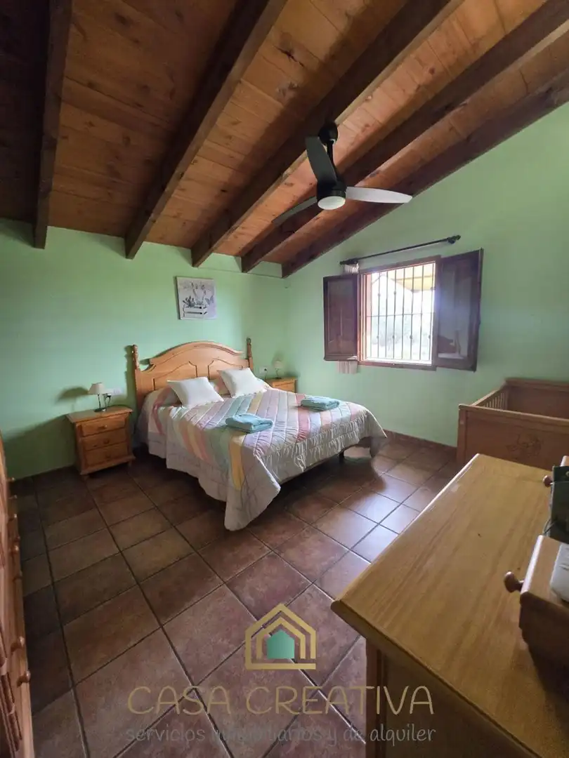 Habitación de Casa o chalet en venta en Chella con Aire acondicionado, Jardín privado y Amueblado