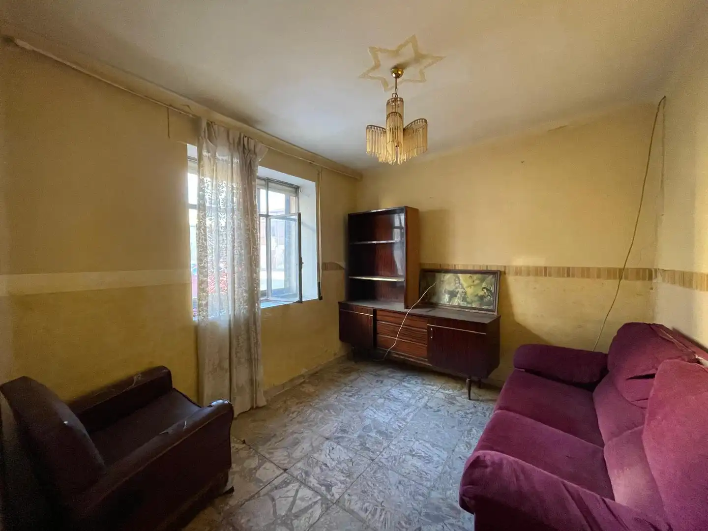 Sala de estar de Finca rústica en venta en Peral de Arlanza con Trastero y Horno
