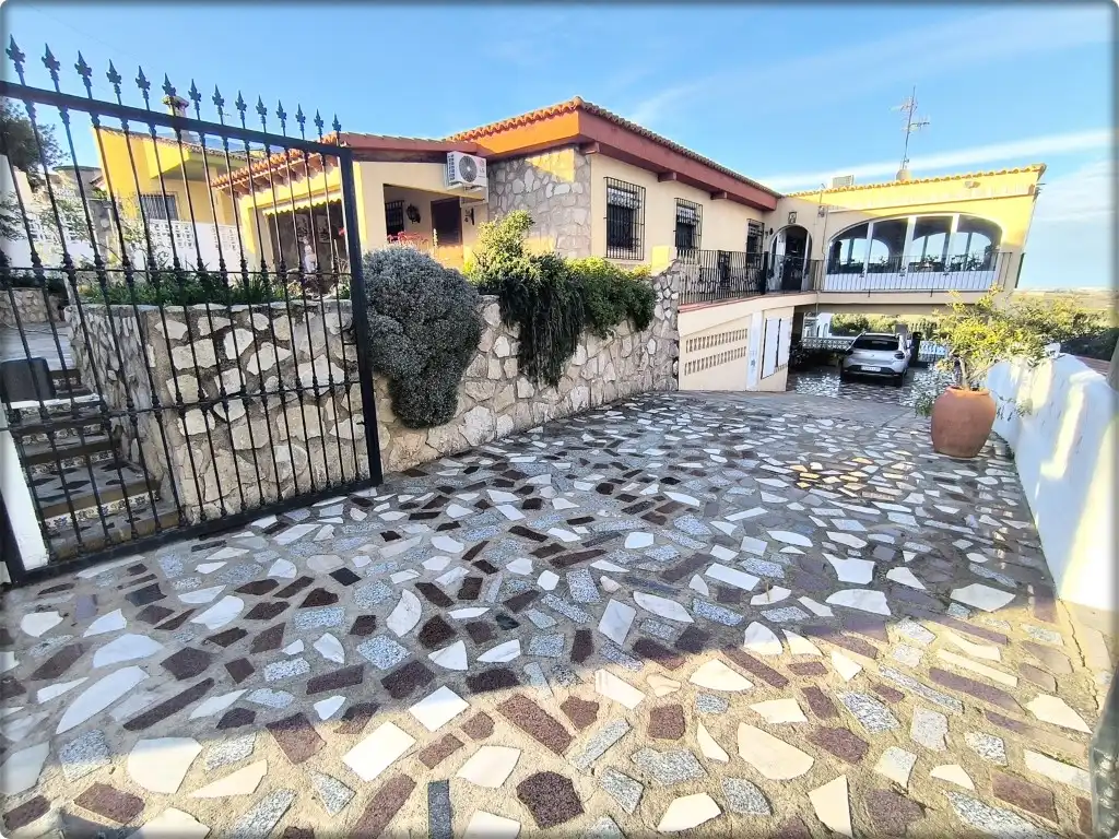 Houses for sale in Potries