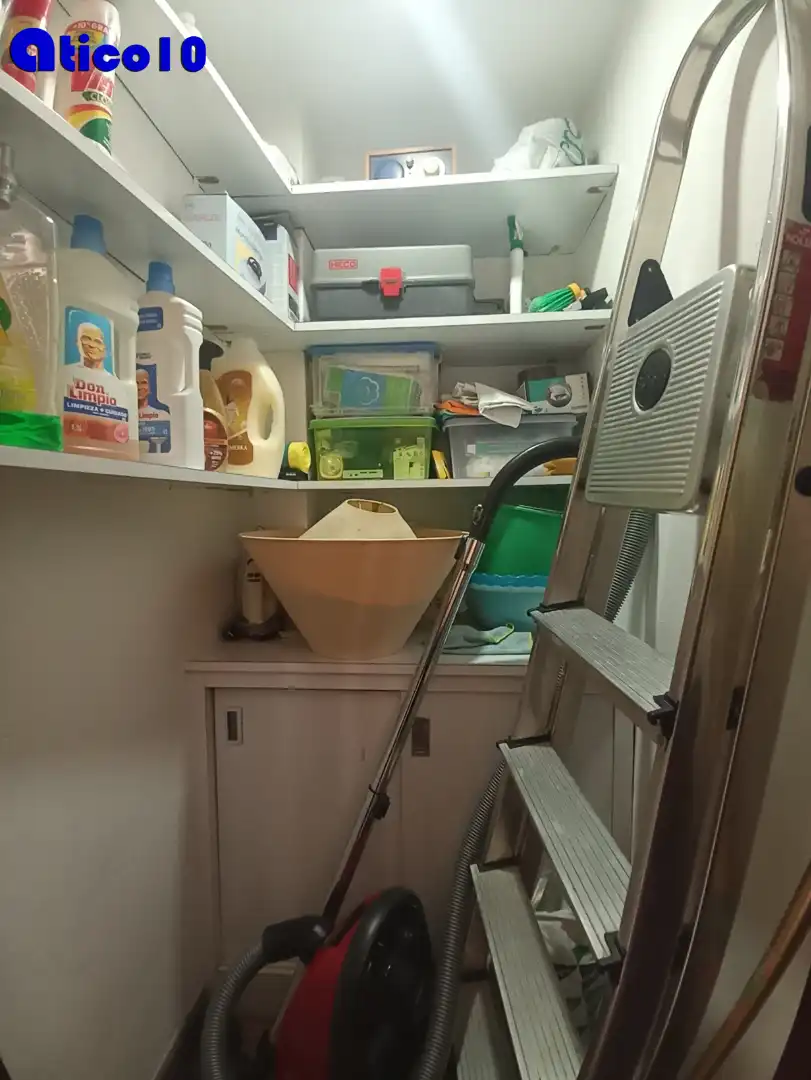 Piso en venta en Oviedo  con Calefacción, Parquet y Terraza