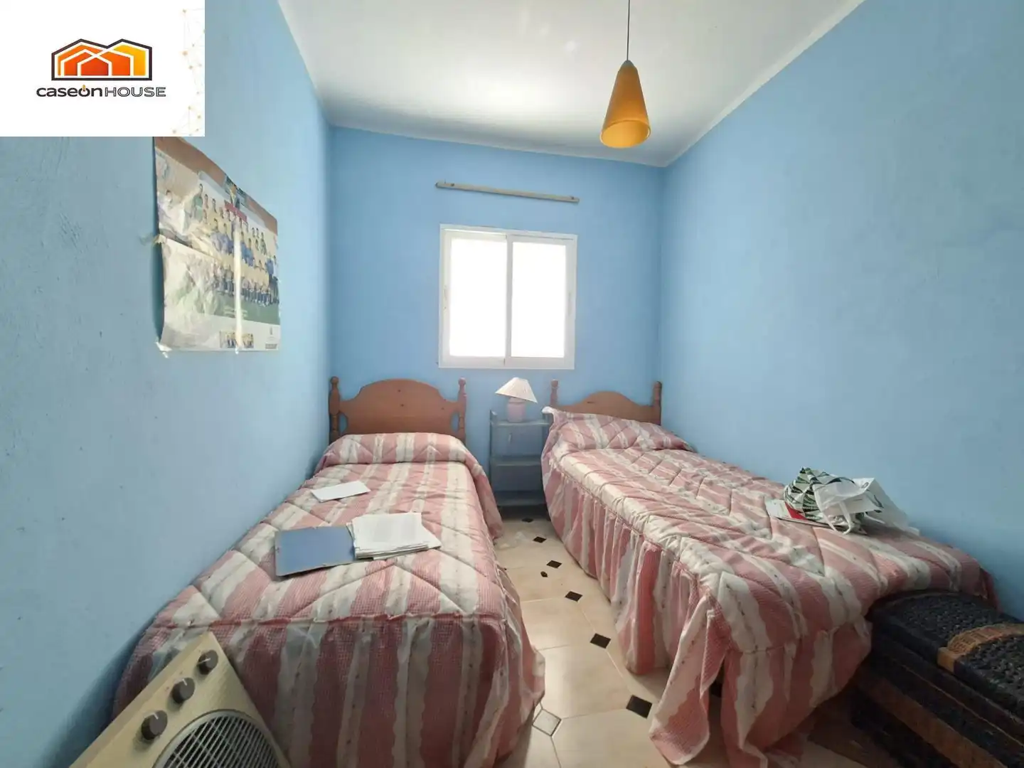 Habitación de Casa o chalet en venta en Chiclana de la Frontera con Terraza y Piscina comunitaria