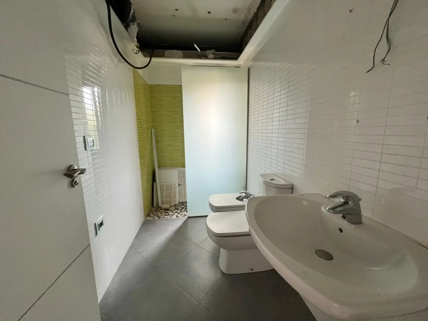 Bany de Casa o xalet en venda en La Nucia amb Jardí privat, Terrassa i Piscina