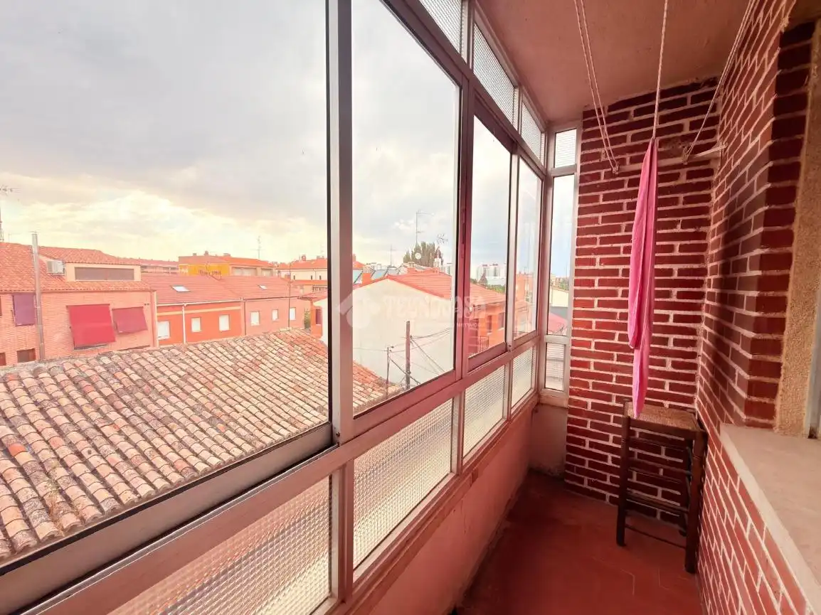 Vista exterior de Pis en venda en Laguna de Duero amb Calefacció, Parquet i Terrassa