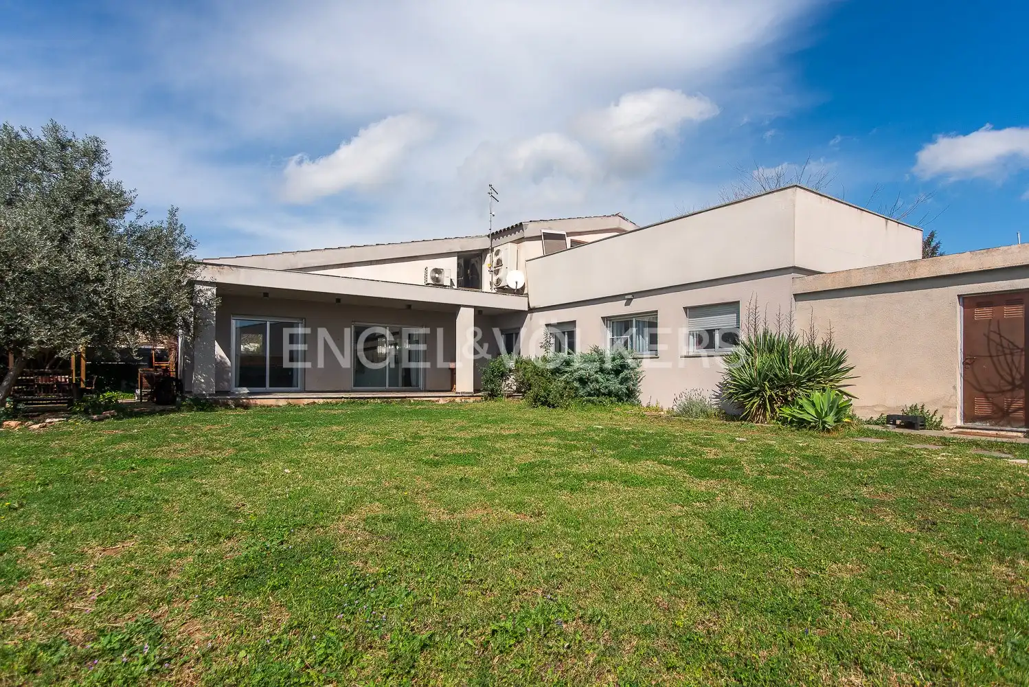 Exterior view of Houses for sale in Vinaròs  with Air Conditioner, Heating and Private garden