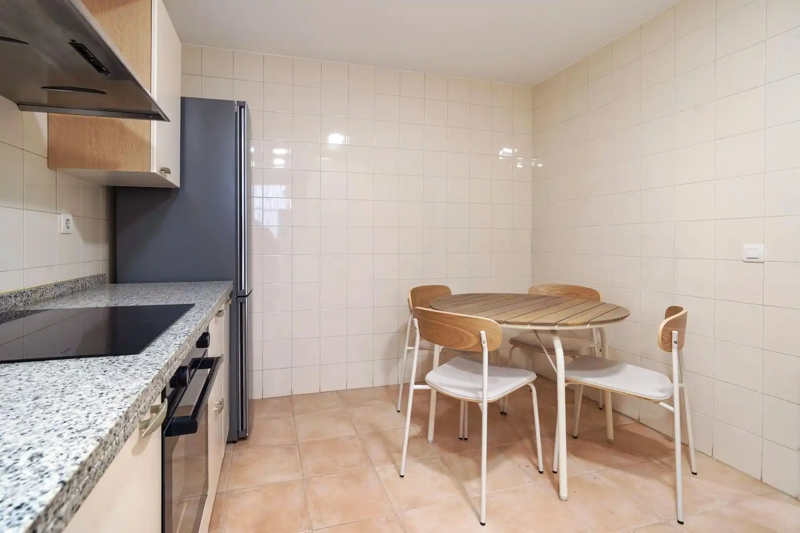 Cocina de Piso de alquiler en Valencia con Aire acondicionado, Calefacción y Amueblado