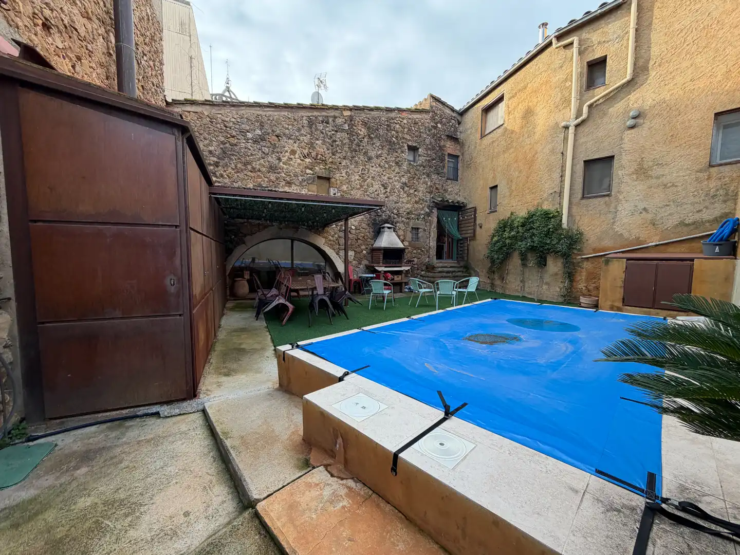 Piscina de Finca rústica en venta en Cistella con Aire acondicionado, Calefacción y Jardín privado