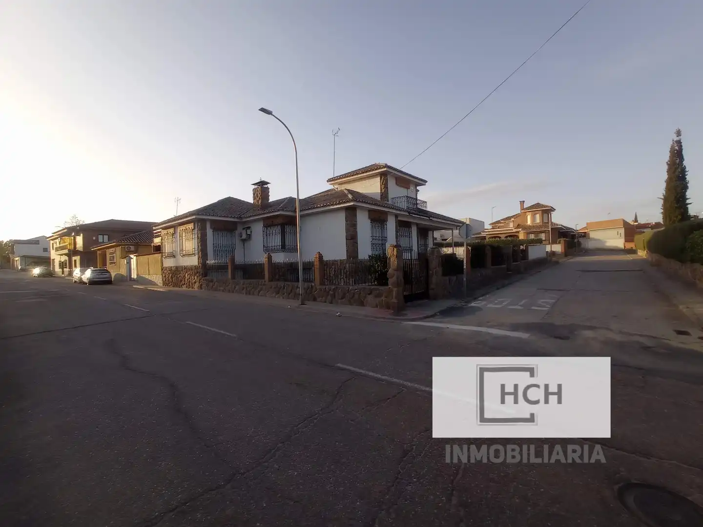 Vista exterior de Casa o chalet en venta en La Puebla de Montalbán con Calefacción, Jardín privado y Trastero