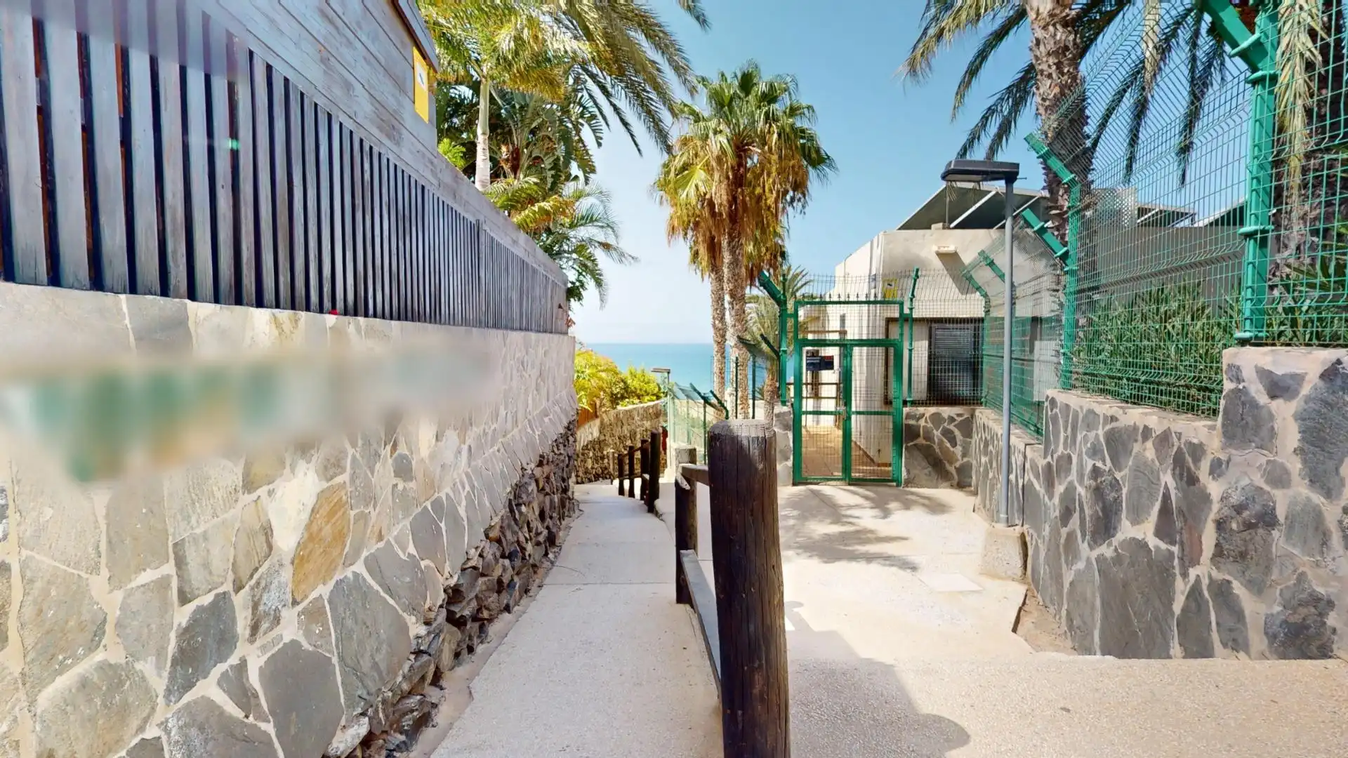 Vista exterior de Casa o chalet en venta en San Bartolomé de Tirajana con Jardín privado, Terraza y Piscina comunitaria