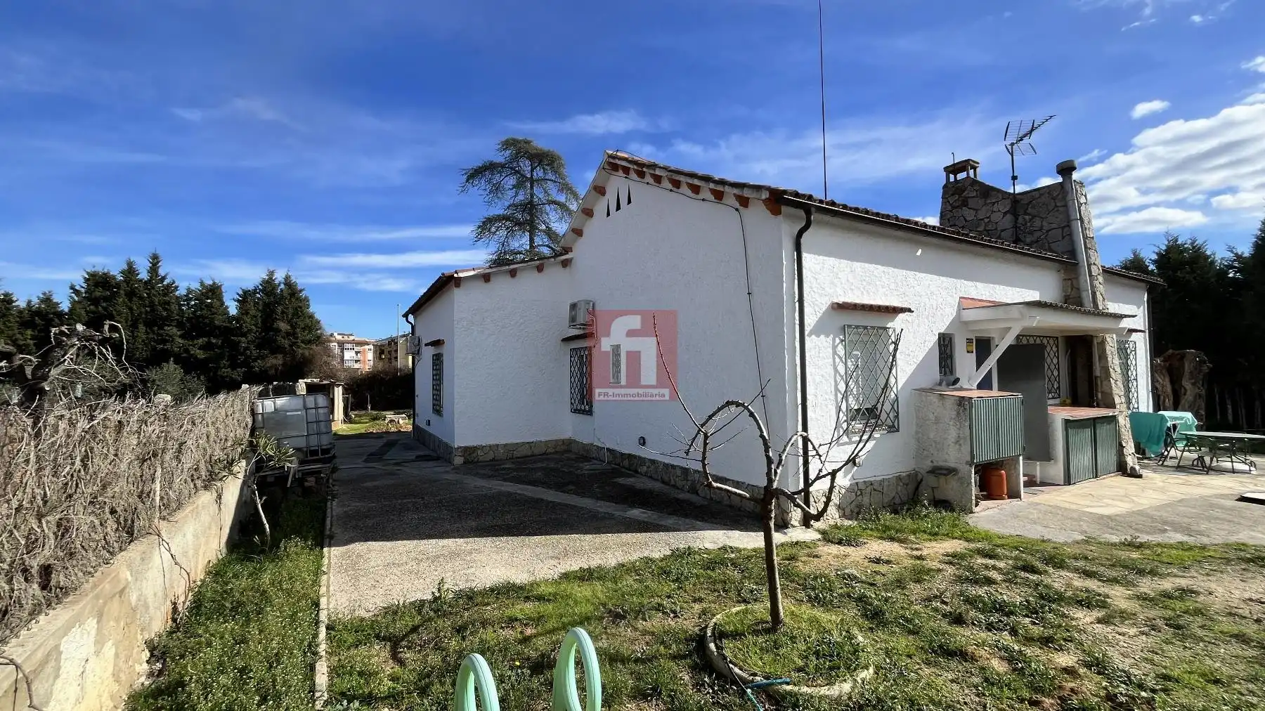 Exterior view of Country homes for sale in Santa Margarida I Els Monjos  with Air Conditioner, Heating and Storage room