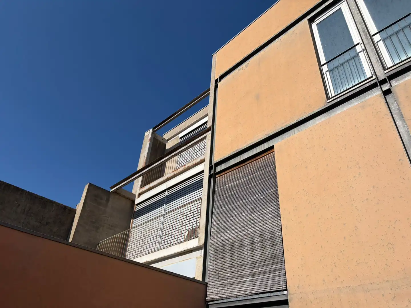 Vista exterior de Casa o chalet en venta en Santa Margarida I Els Monjos con Terraza y Balcón