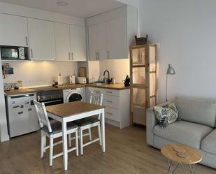 Cuina de Apartament per a compartir en  Madrid Capital amb Aire condicionat, Calefacció i Terrassa