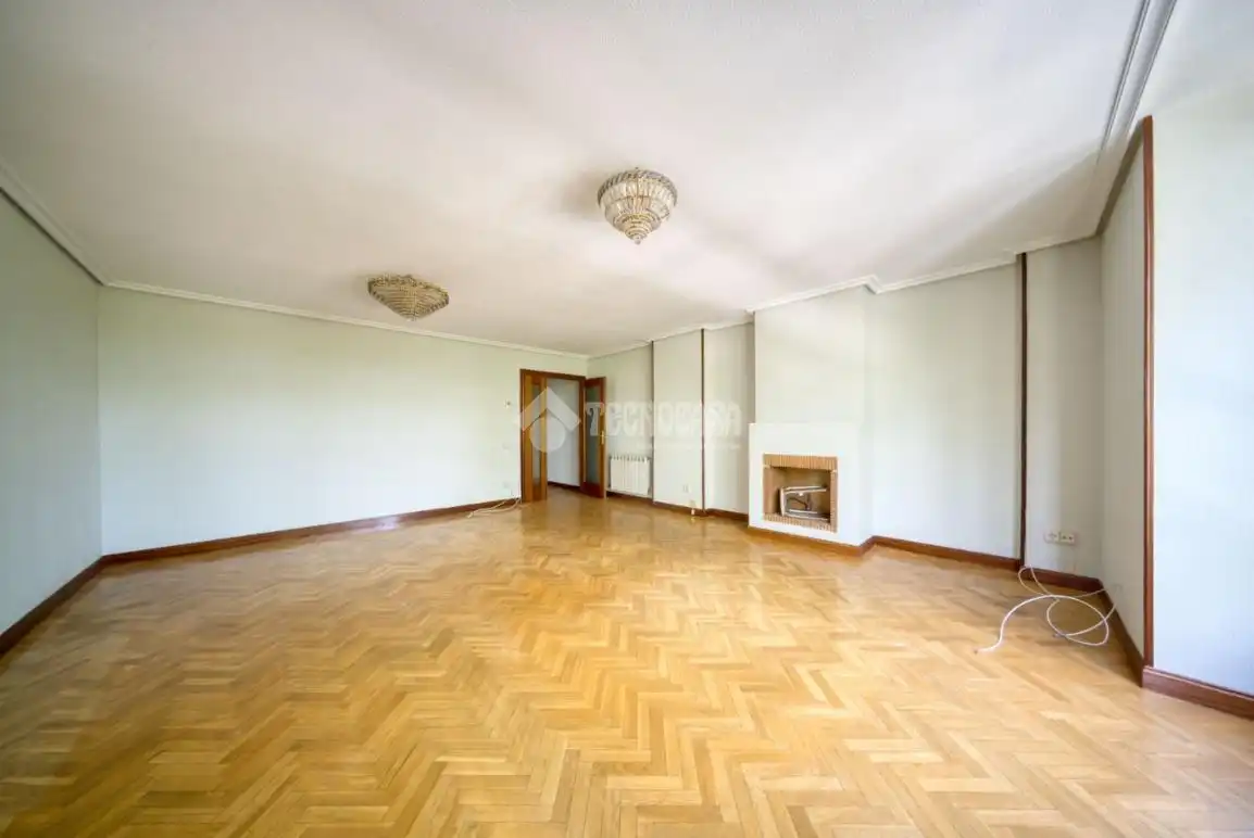 Living room of Flat for rent in Valladolid  with Heating and Community pool