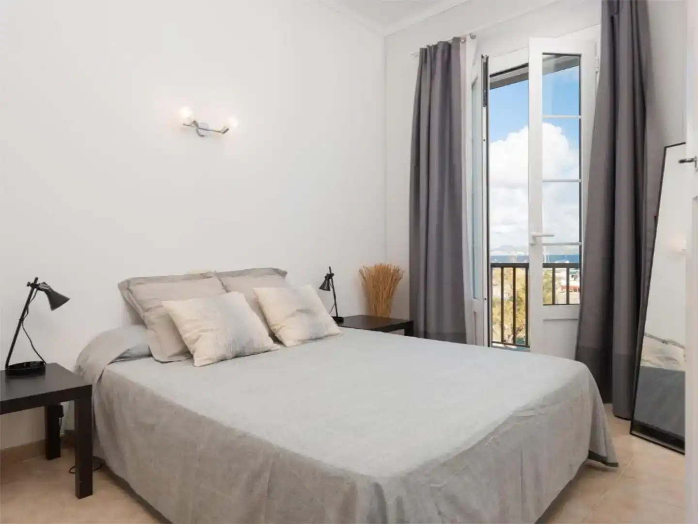 Habitación de Casa adosada en venta en Santa Margalida con Aire acondicionado y Balcón