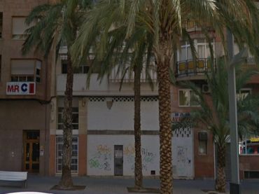 Business premises for sale in Ruperto Chapi, 4 4