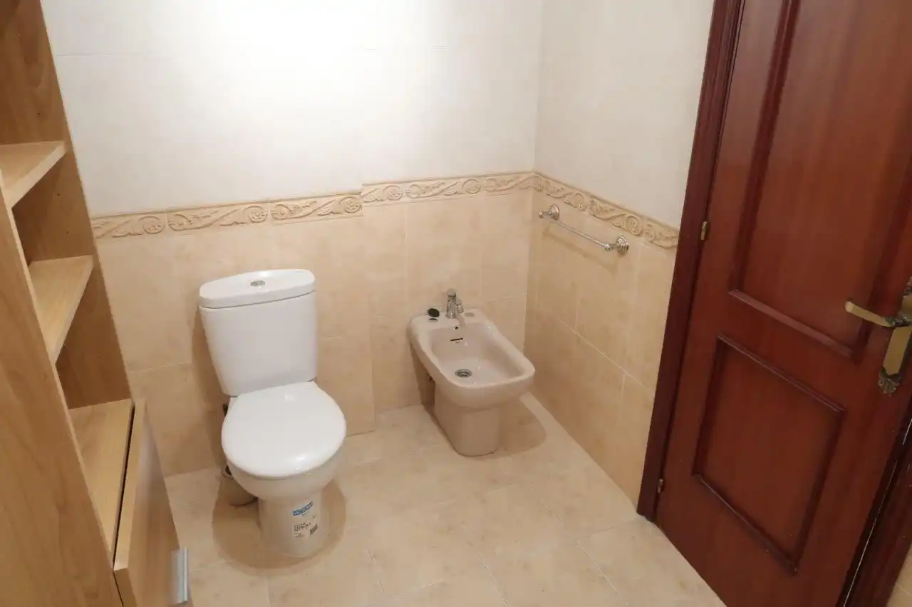 Bathroom of Flat for rent in A Coruña Capital   with Heating and Furnished