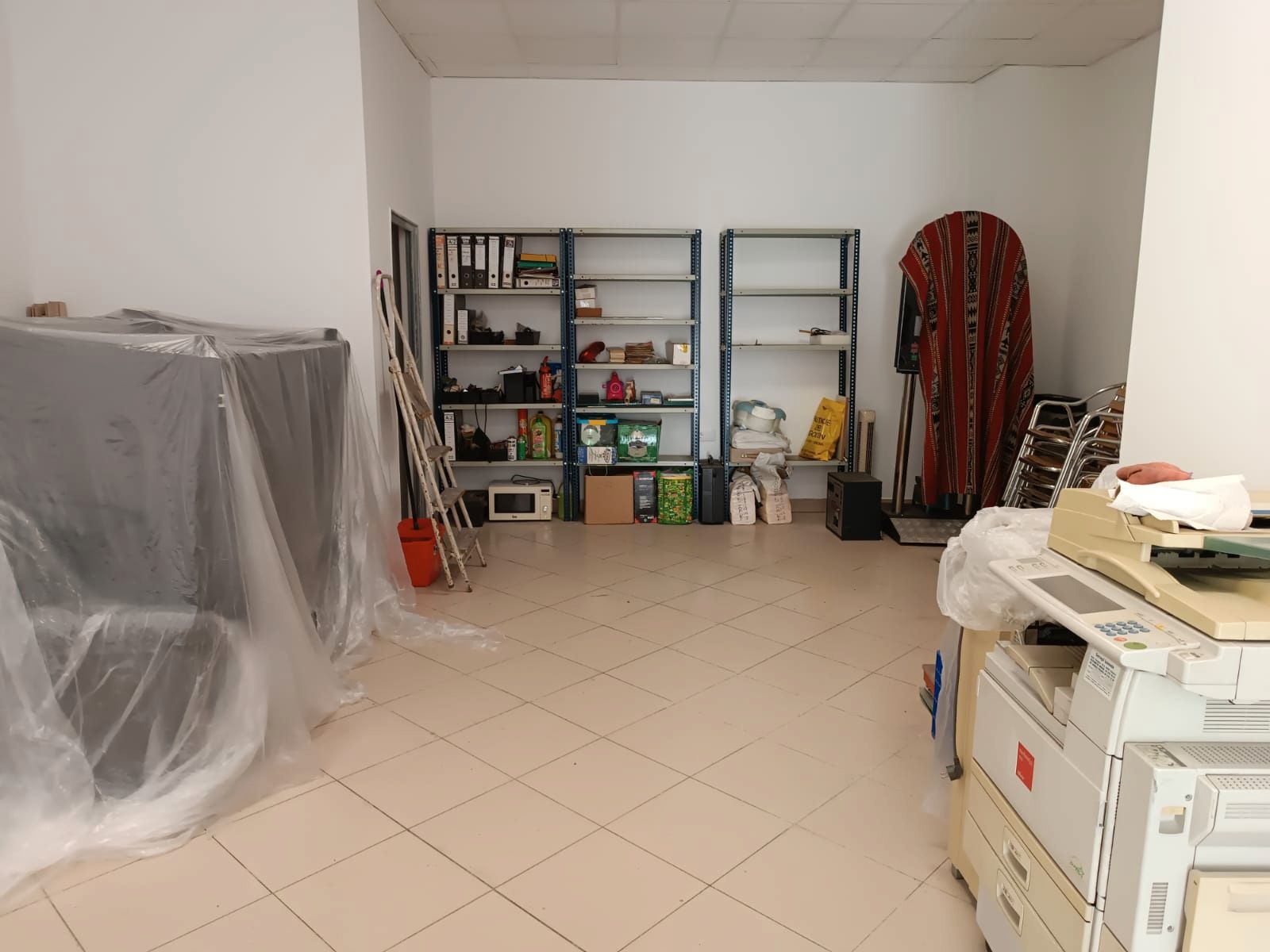 Local de lloguer a Carrer de Rubén Darío, 7, Ciutat Universitària, El Pla del Real