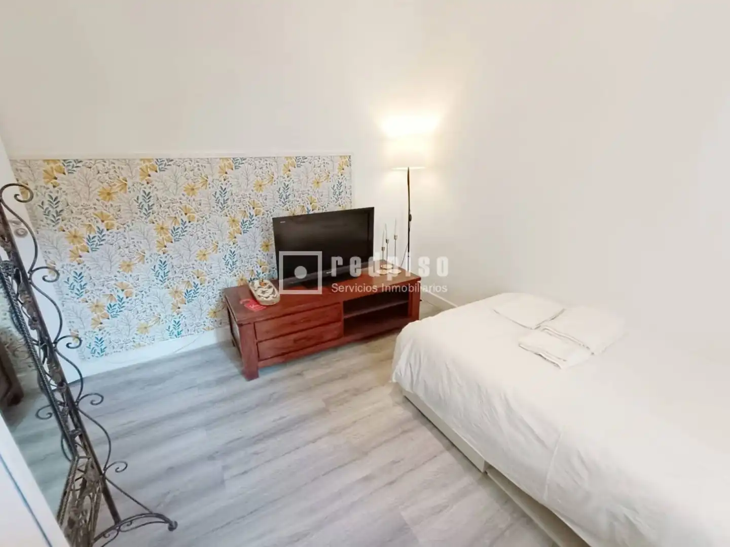Habitación de Estudio de alquiler en Madrid con Calefacción y Amueblado