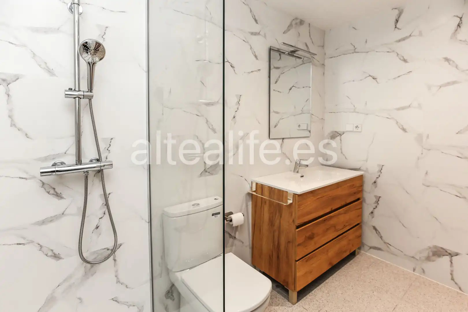 Baño de Apartamento de alquiler en Altea con Aire acondicionado, Terraza y Trastero