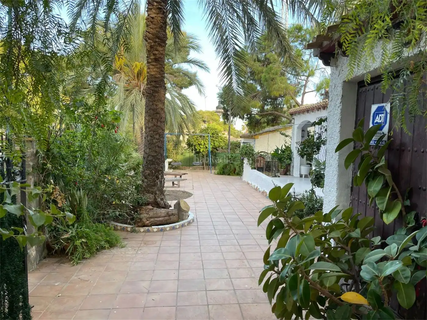 House with garden for sale in Calle Carabela 18, imagen 2
