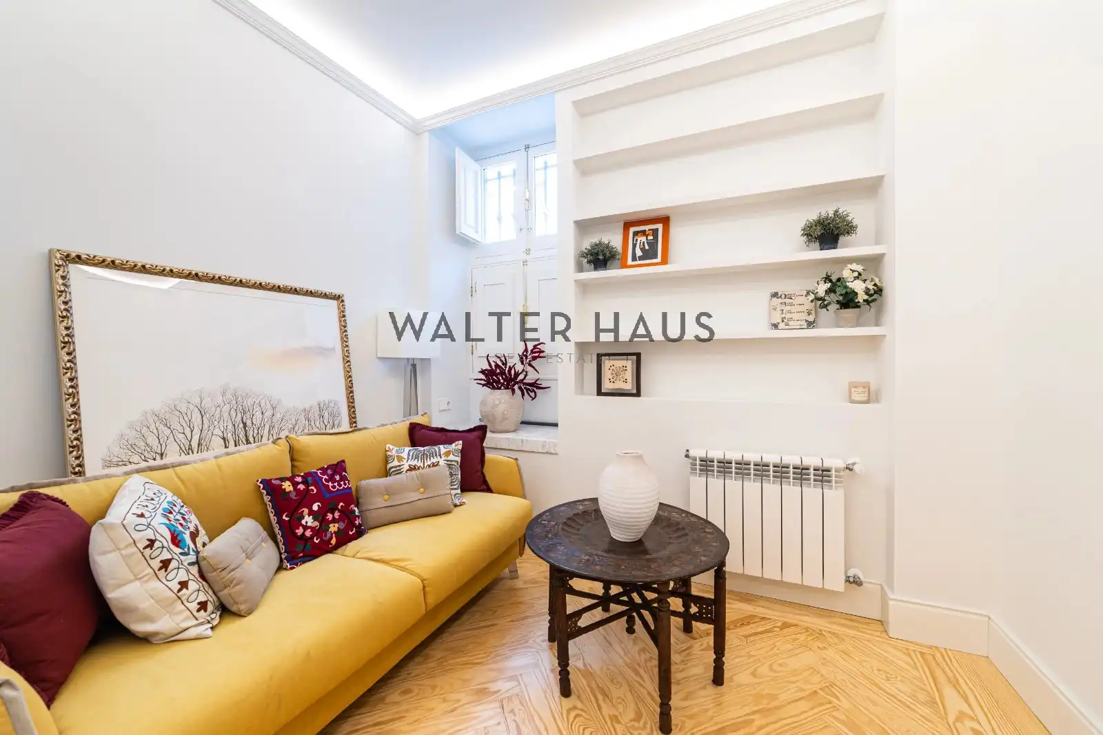 Living room of Flat for sale in Chamberí