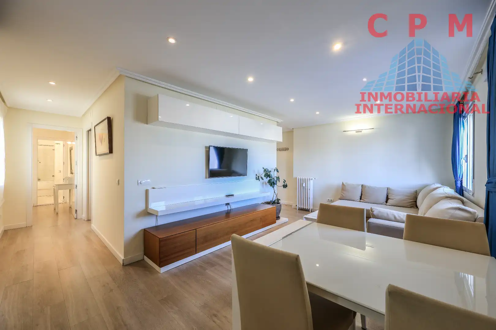 Living room of Attic for rent in Madrid  with Air Conditioner, Heating and Parquet flooring