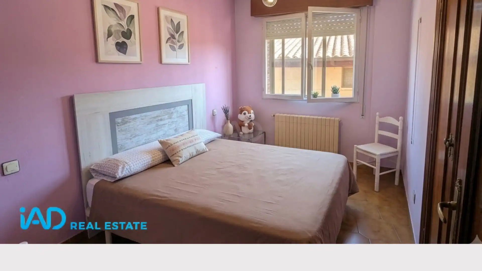 Schlafzimmer von Wohnung zum Verkauf in Leza mit Heizung