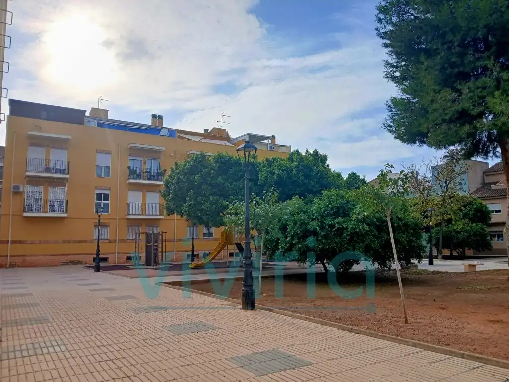Vista exterior de Casa adosada en venda en Rafelbuñol / Rafelbunyol, Valencia