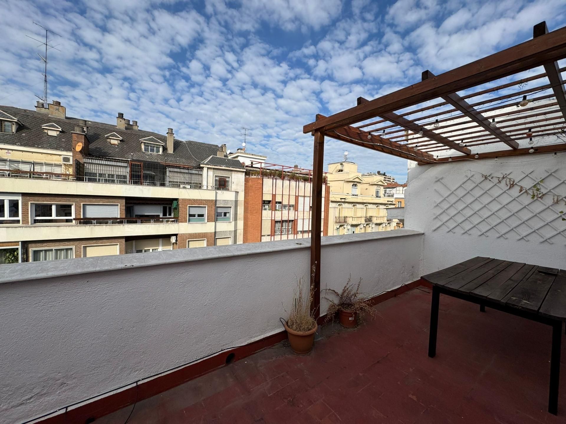 Terrassa de Àtic de lloguer en  Madrid Capital amb Aire condicionat, Calefacció i Terrassa