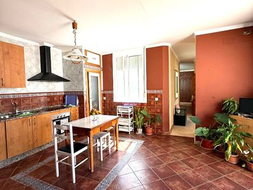 Casa amb balcó en venda a Centro